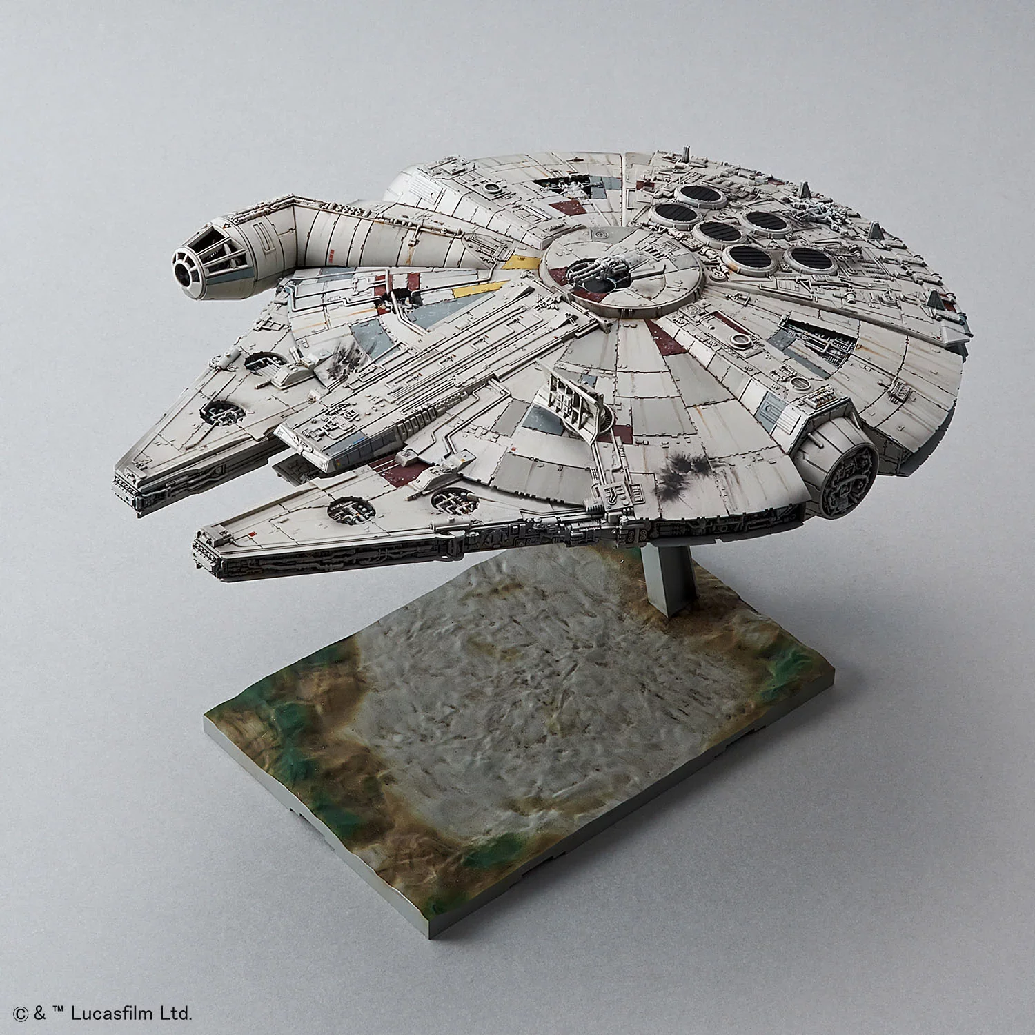 Bandai Millennium Falcon - Image 16