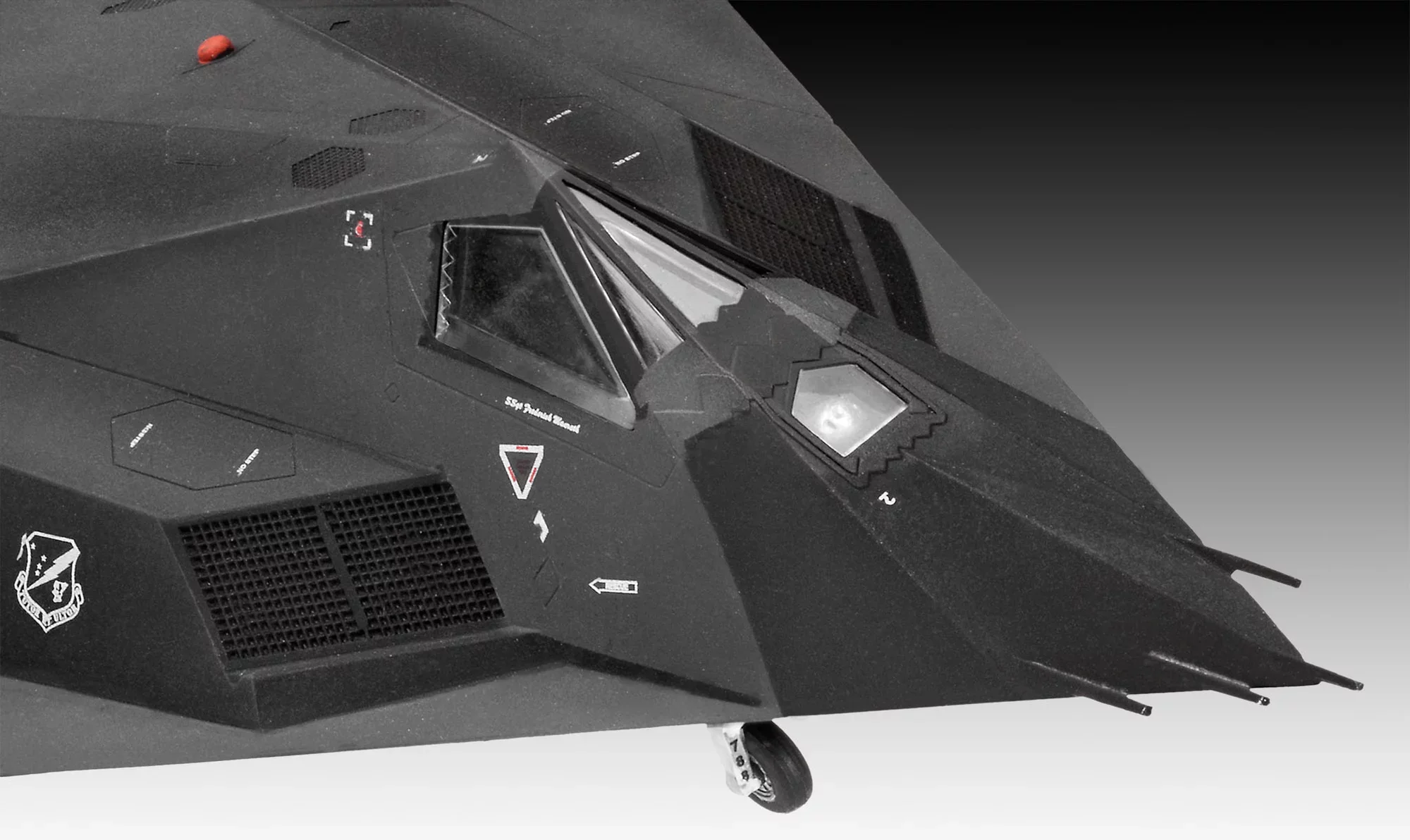 Lockheed Martin F-117A Nighthawk Stealth Fighter - Image 3