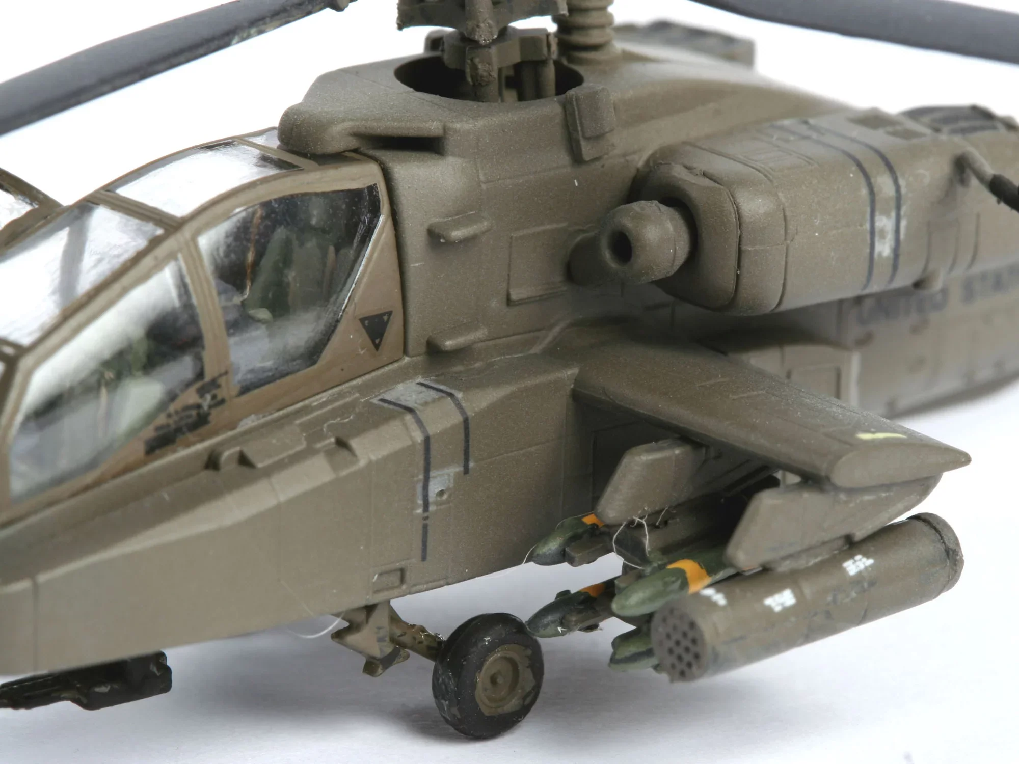 AH-64D Longbow Apache - Image 4