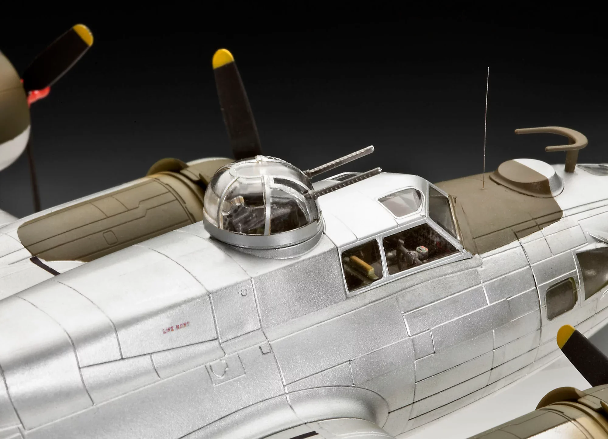 B-17G "Flying Fortress" - Image 6