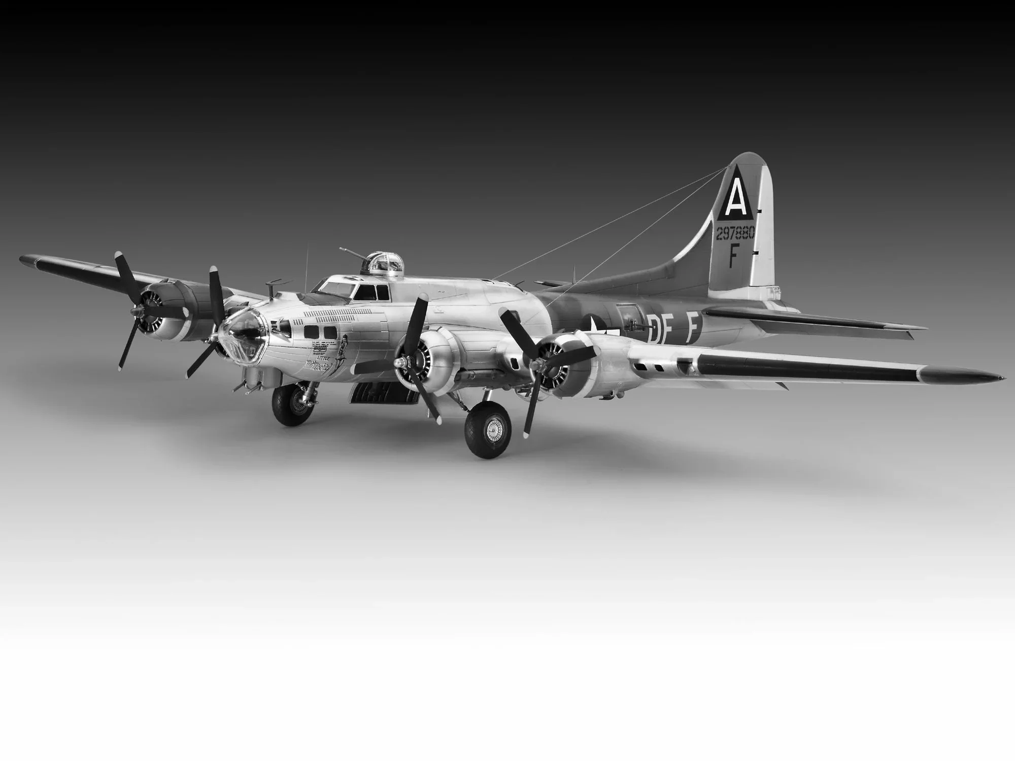 B-17G "Flying Fortress" - Image 9