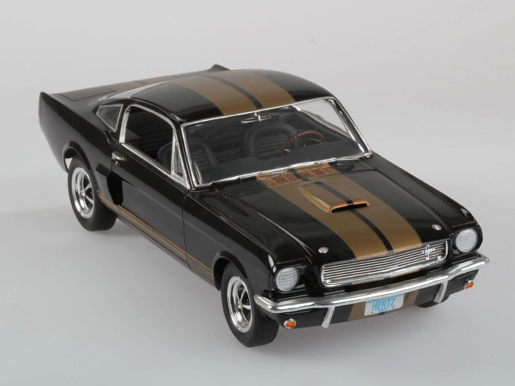 Shelby Mustang GT 350 H - Image 3