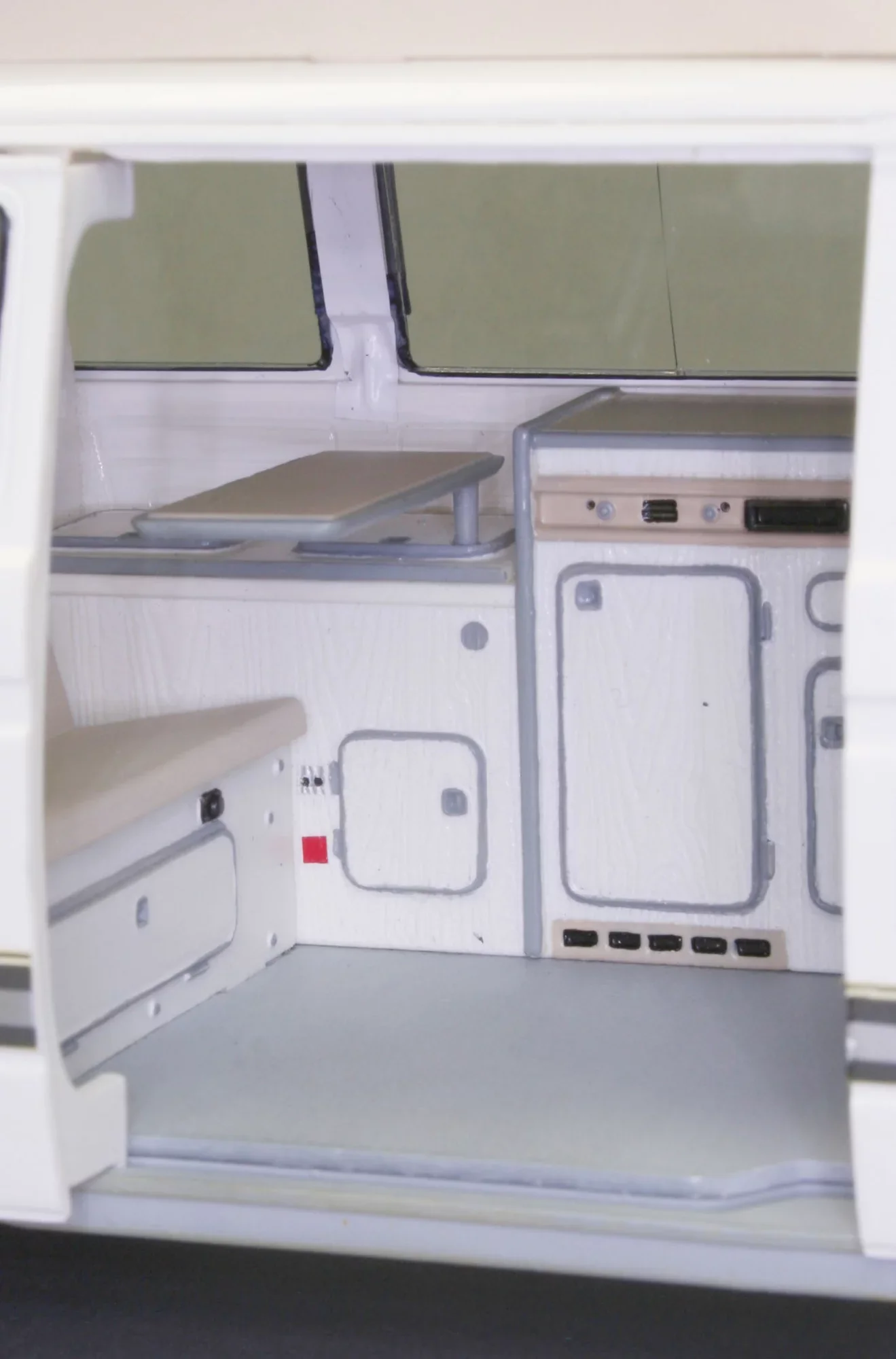 Volkswagen T3 "Camper" - Image 5
