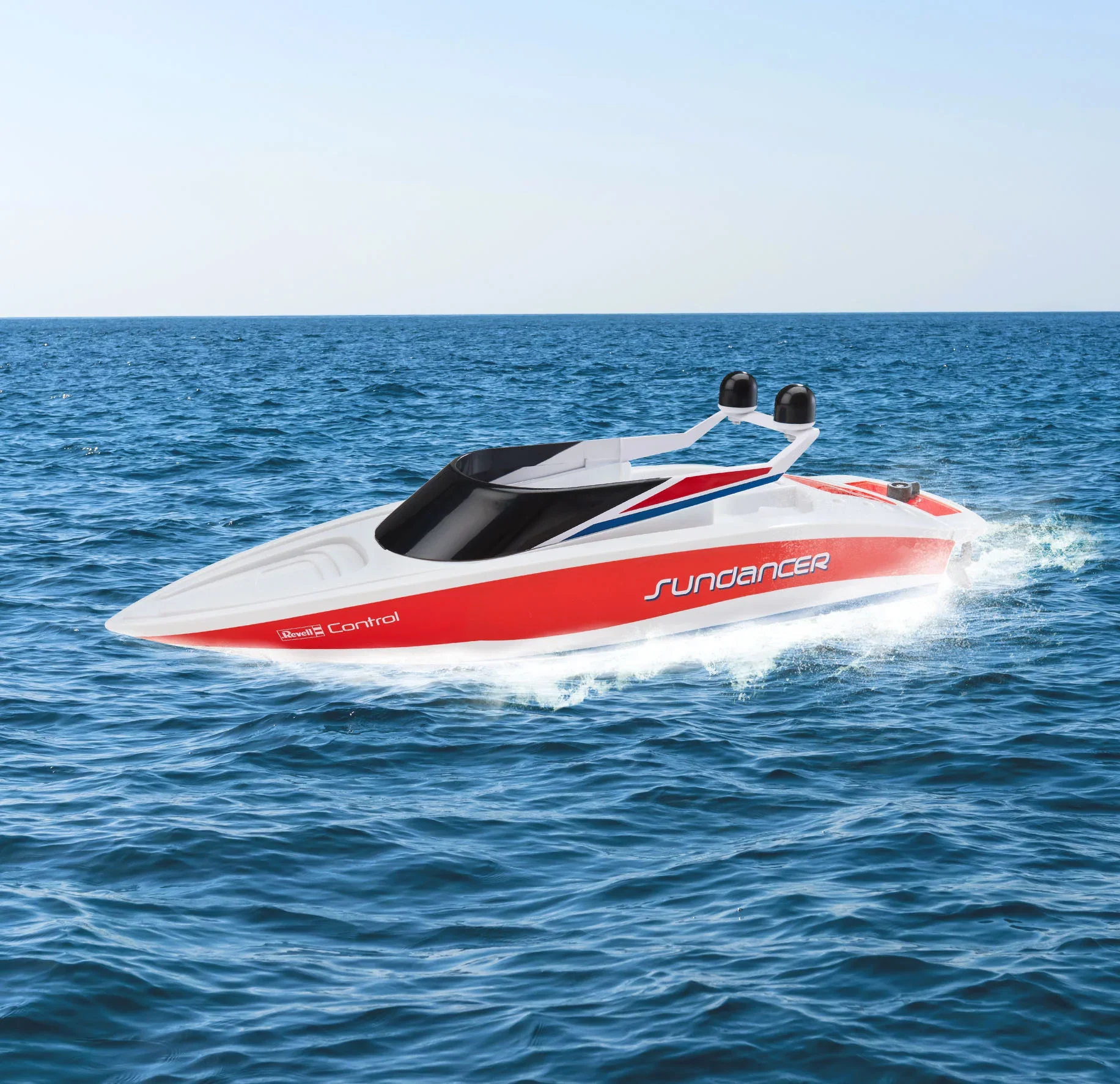 RC Boat "Sundancer" - Image 12
