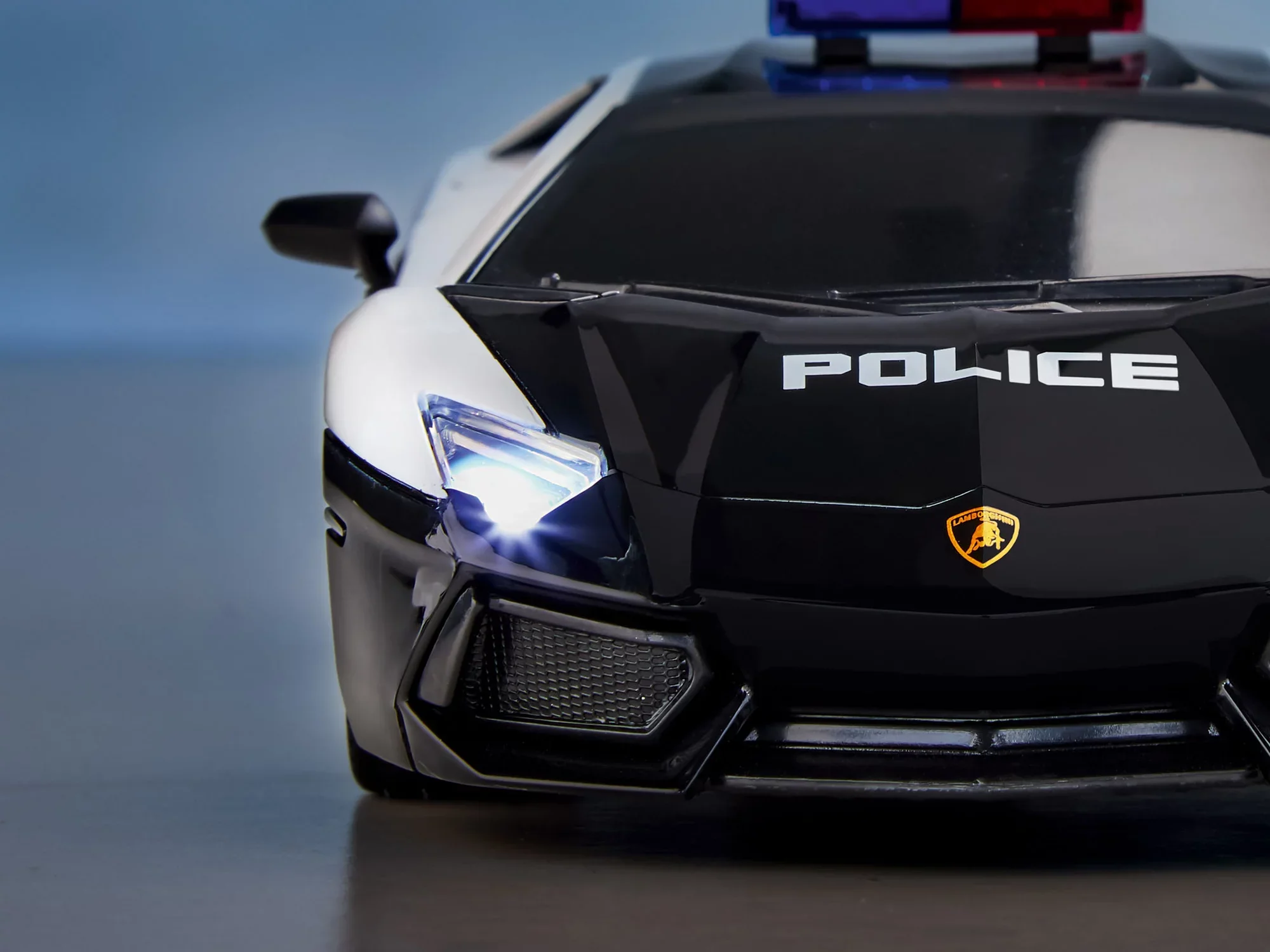 RC Scale Car Lamborghini Aventador Coupé Police - Image 5