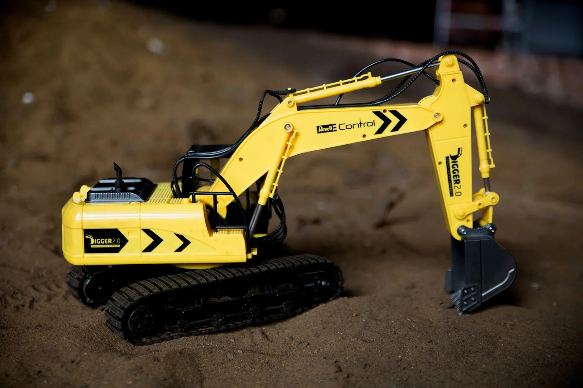 RC Construction Vehicle "Digger 2.0" - Image 11