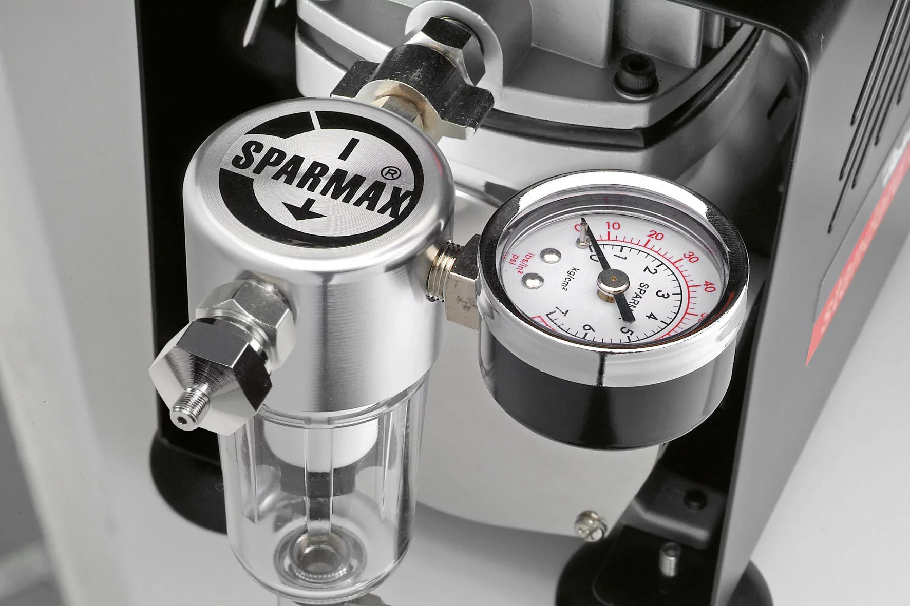 Revell "Standard Class" Compressor - Image 3