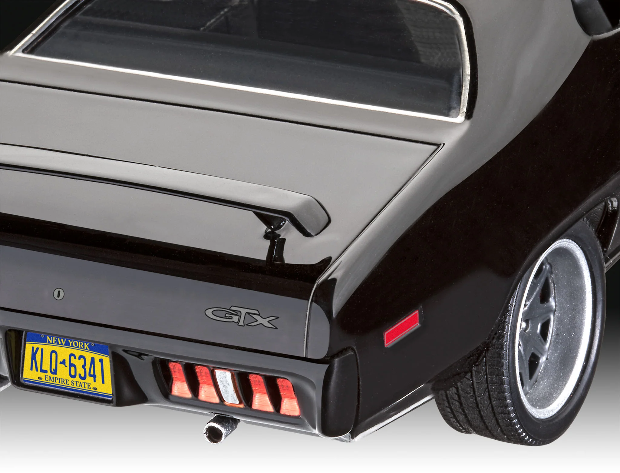Fast & Furious Dominics 1971 Plymouth GTX - Image 4