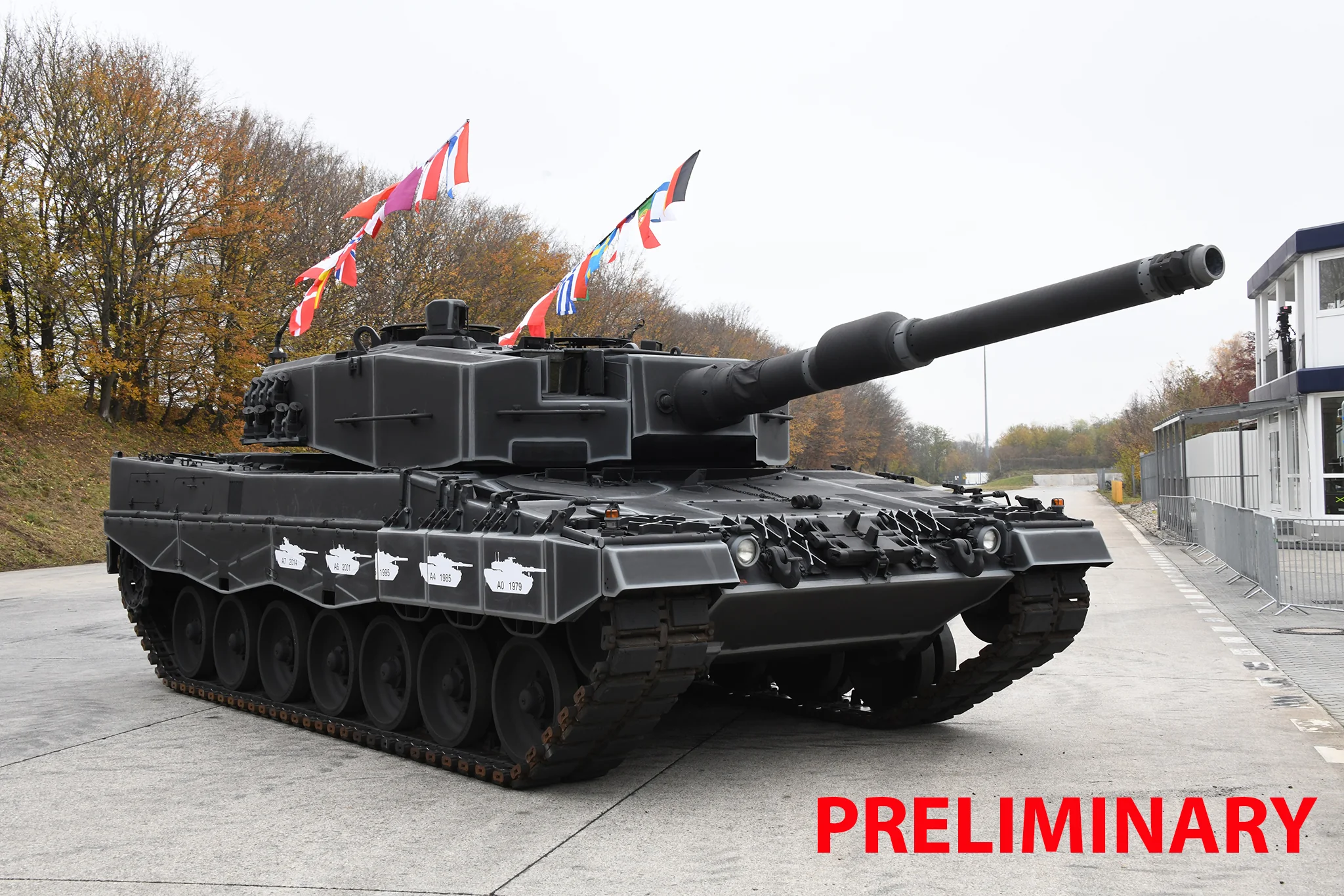 Model Set Leopard 2A4 - Special Decoration 40th anniversary